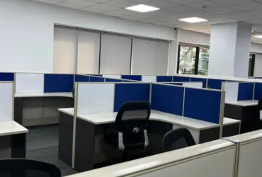 Individual IT training cubicles and student workstations at Dimension SAP Training.